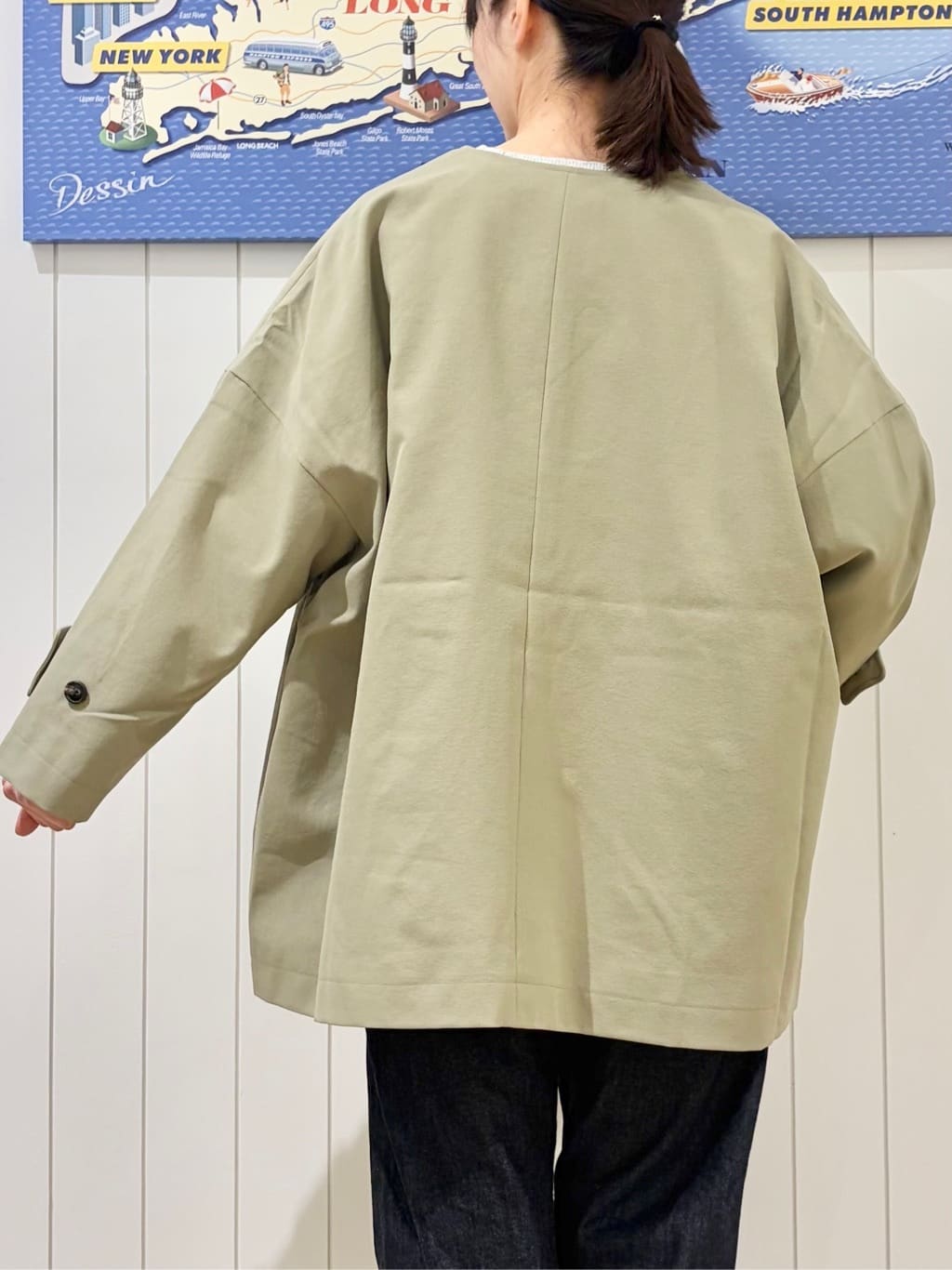 uwatokoさんの「Dessin｜【花粉ガード/撥水加工/洗える】クルーネックスプリングコート」を使ったコーディネート
