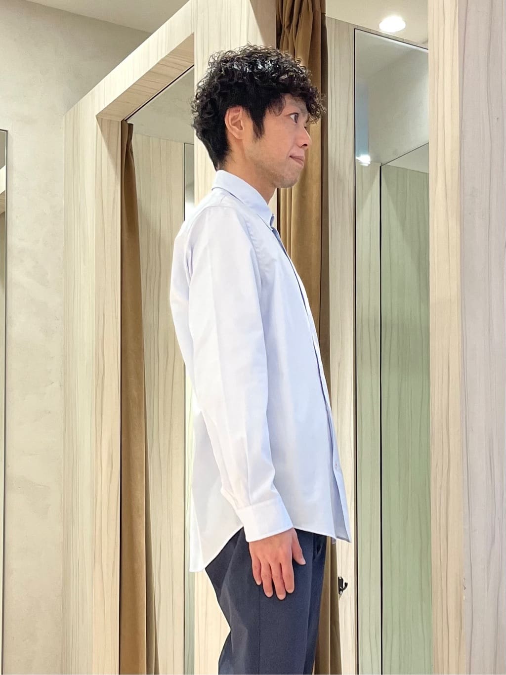 URAさんの「TAKEO KIKUCHI｜【360&deg;ストレッチ／軽量】None Of Stress ライト ジャケット（セットアップ対応）」を使ったコーディネート
