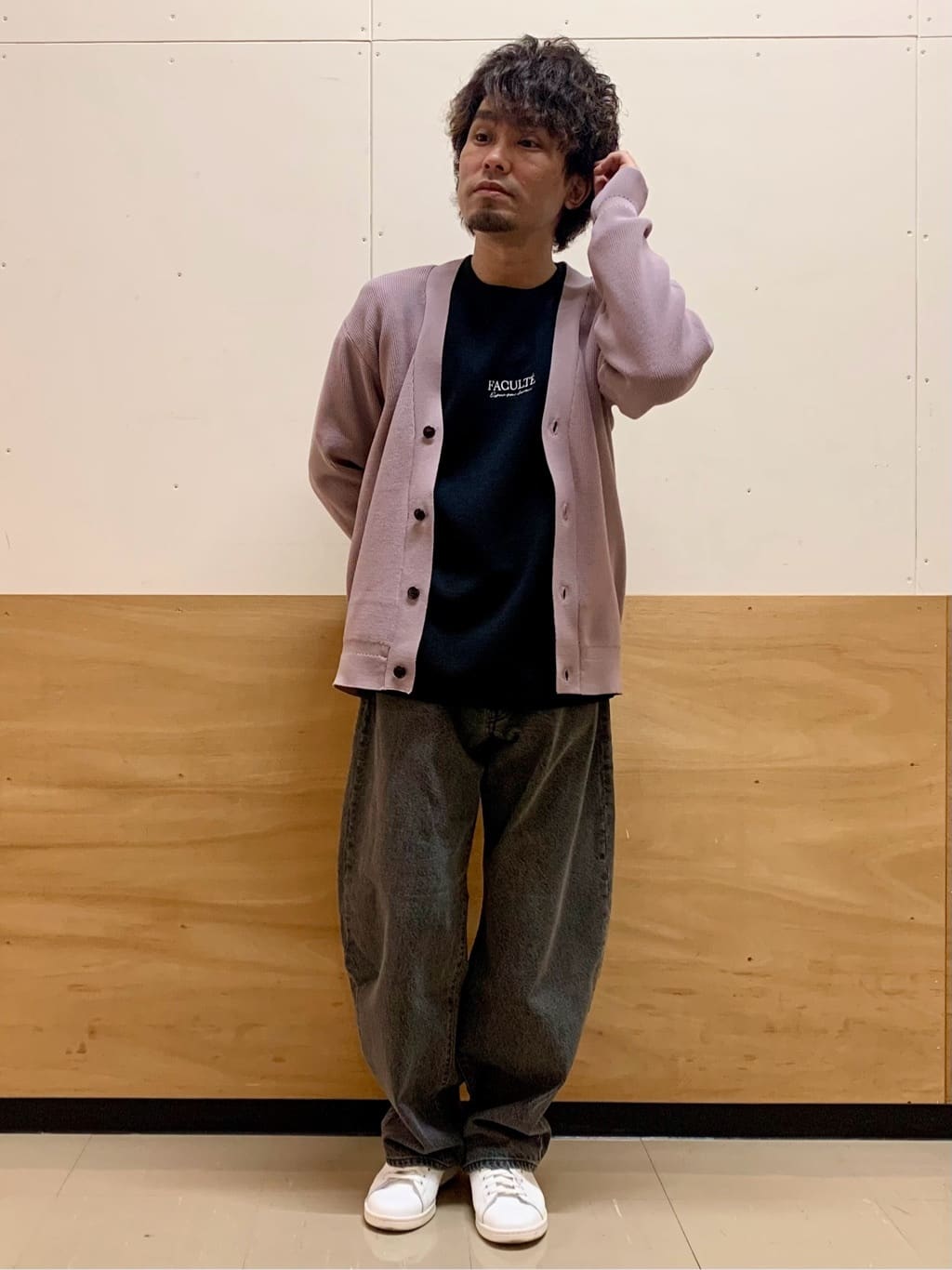 MATUさんの「THE SHOP TK｜【季節の変わり目に最適】ニットカーディガン ドライタッチ／軽量」を使ったコーディネート