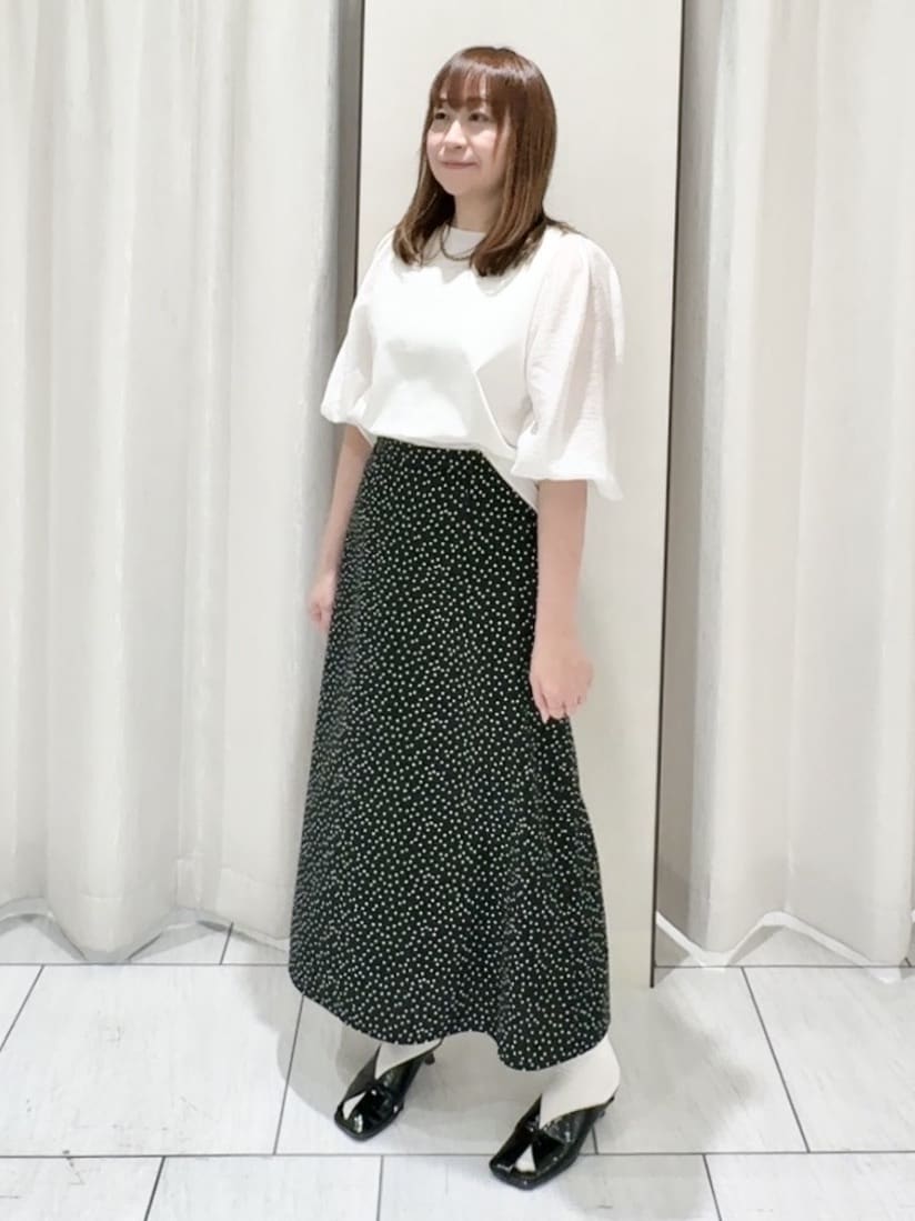 ʏᴜᴋɪᴋᴏさんの「UNTITLED｜◆【洗える/袖シアー】ポンチ袖ボリュームトップス」を使ったコーディネート