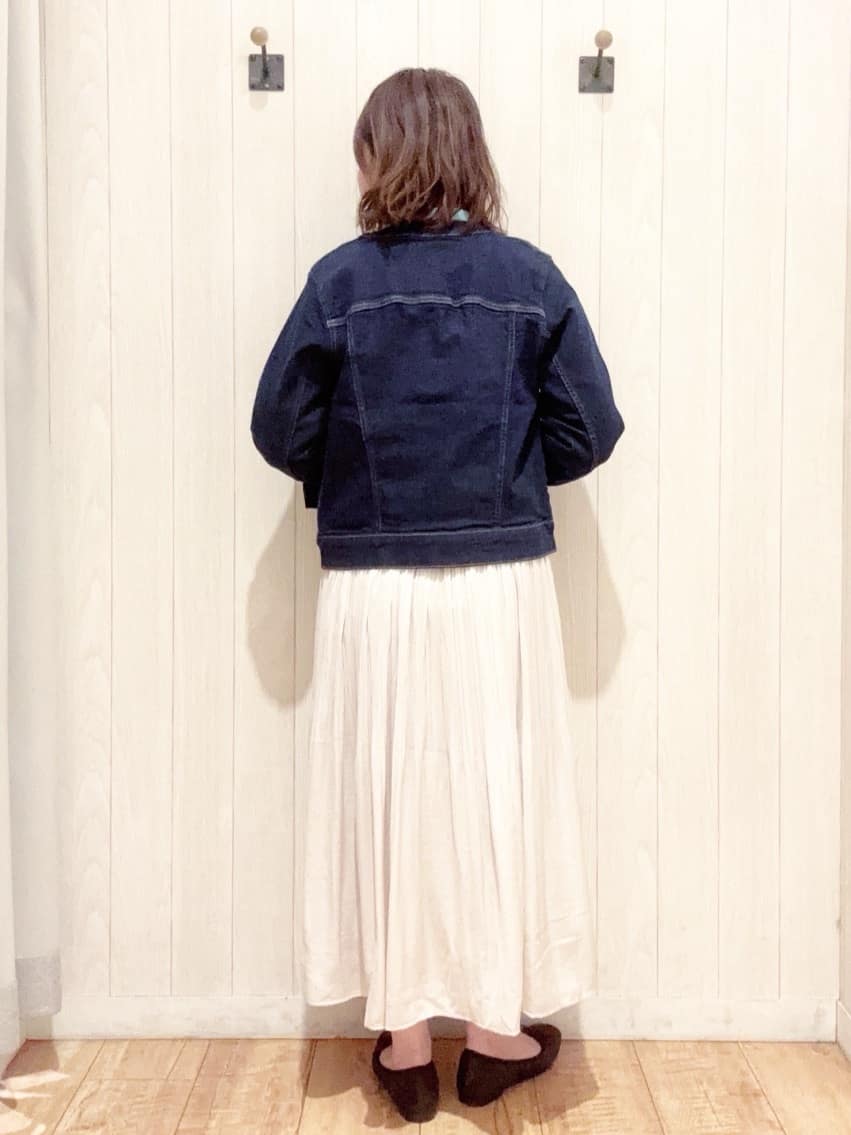 あいこさんの「SHOO･LA･RUE｜【SHOO・LA・RUE DENIM/S-LL/高レビュー】大人のための ノーカラーデニムジャケット」を使ったコーディネート