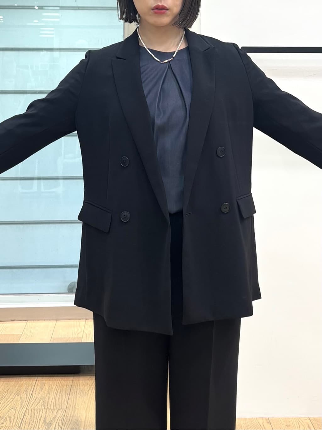 asamiさんの「INDIVI｜【洗える／UVケア／SETUP可能】デニムライク ランタン袖ブラウス」を使ったコーディネート