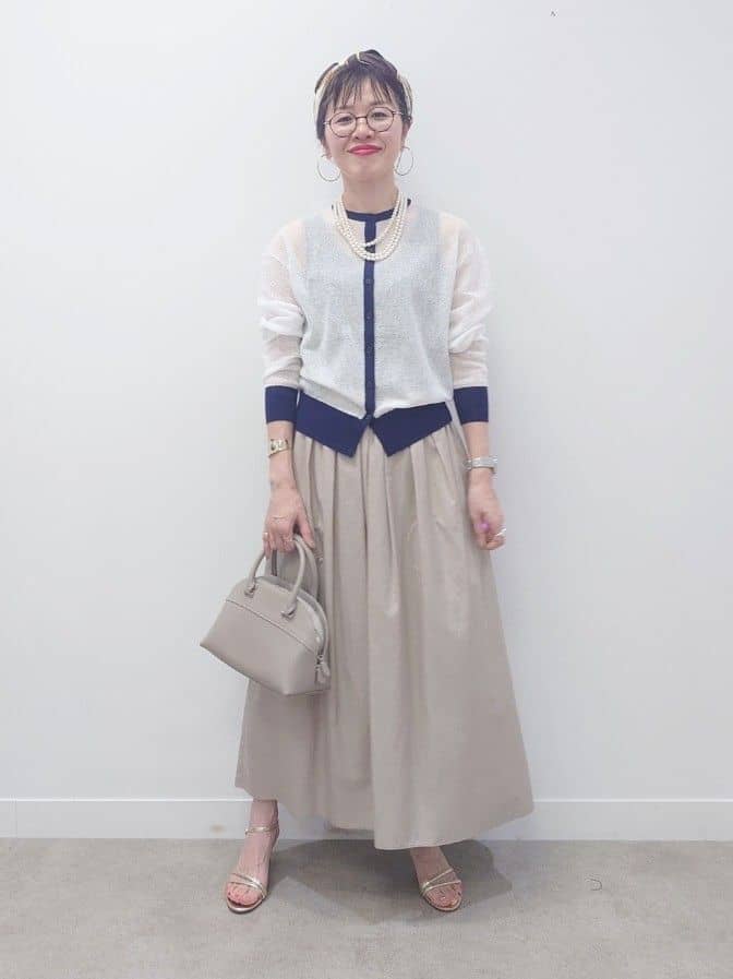 MUTSUKOさんの「UNTITLED｜【洗える】シアーニットカーディガン」を使ったコーディネート