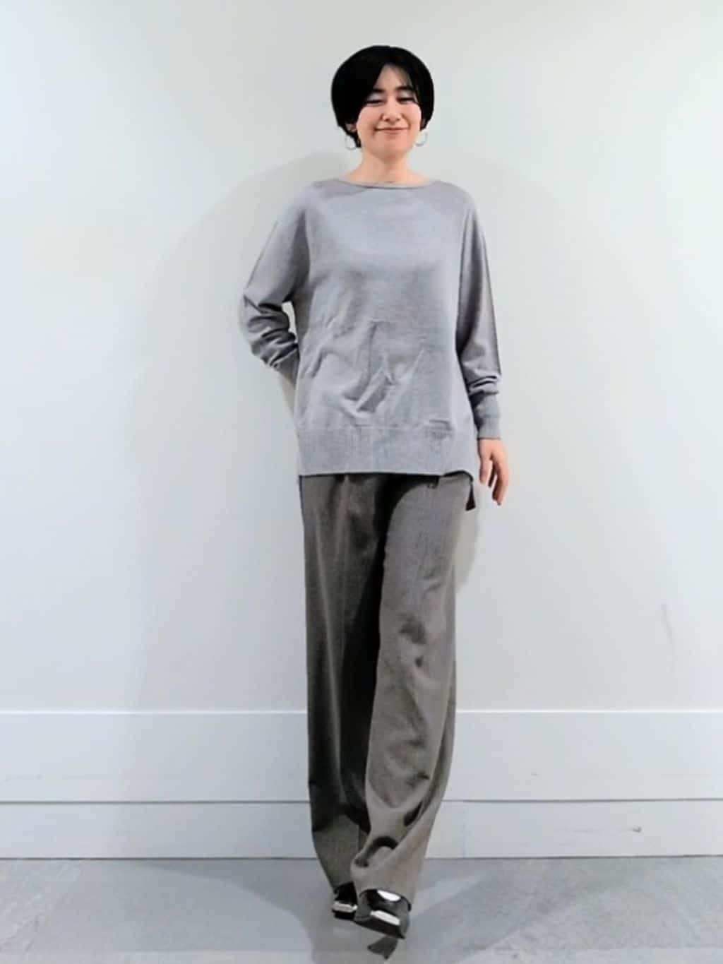 ミズタさんの「UNTITLED｜【8色展開/体型カバー】魅せるタイムレスニット」を使ったコーディネート