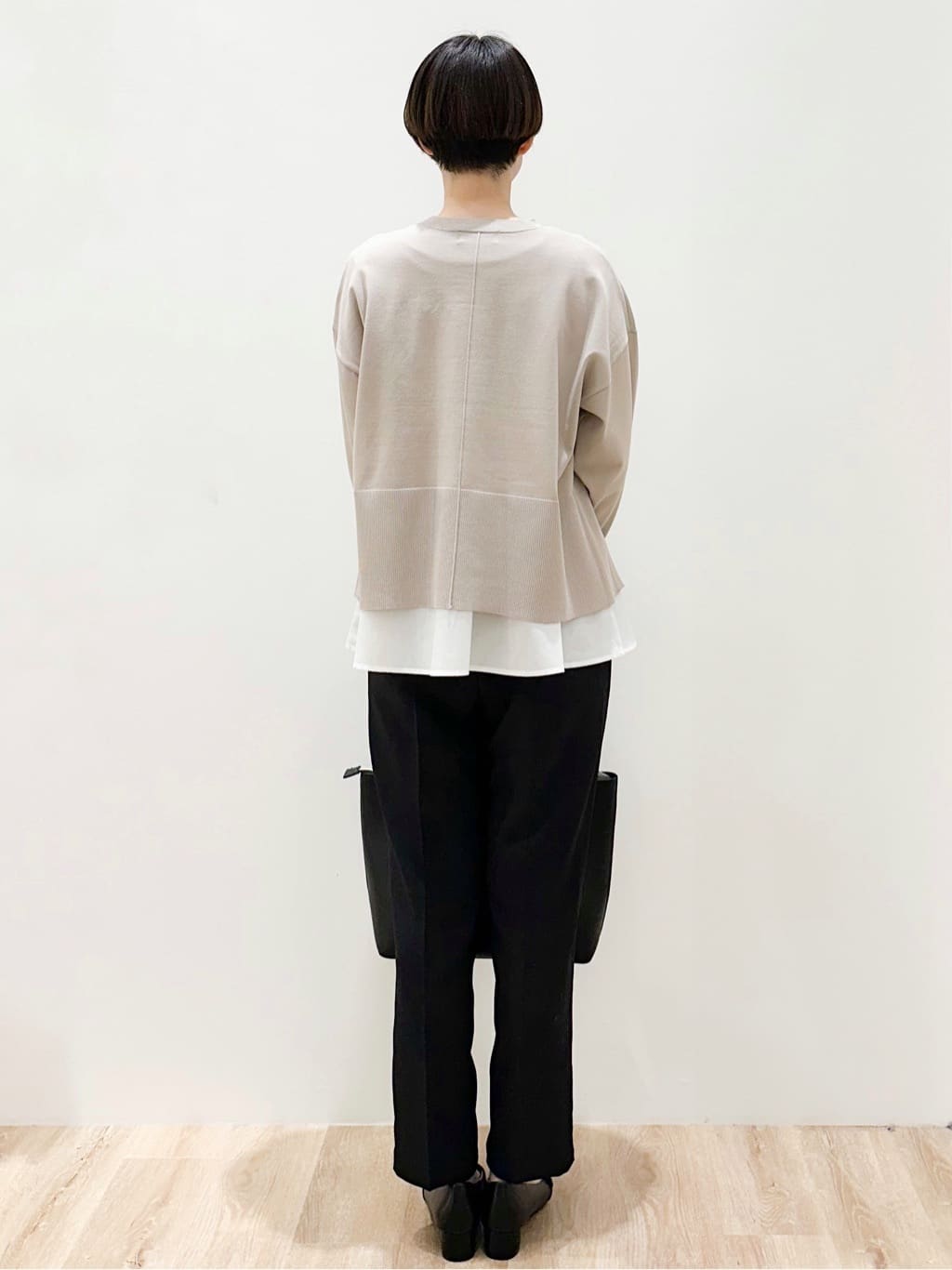 yurieさんの「OPAQUE.CLIP｜美脚ストレッチイージーテーパードパンツ【洗濯機OK】」を使ったコーディネート