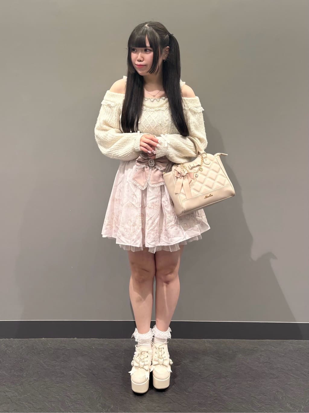 ひなさんの「ESPERANZA｜Wキルトチャーム付2WAYボストン」を使ったコーディネート