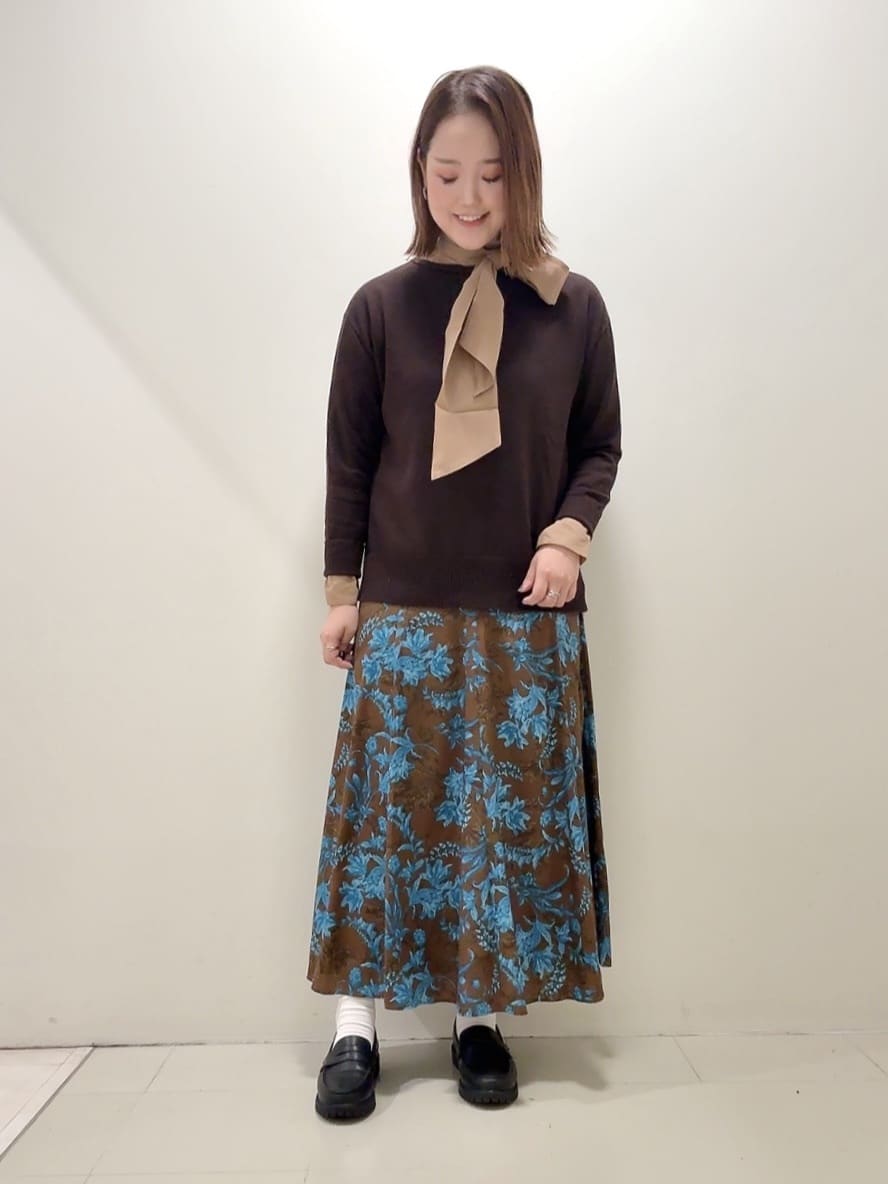 YUIさんの「UNTITLED｜【8色展開/体型カバー】魅せるタイムレスニット」を使ったコーディネート