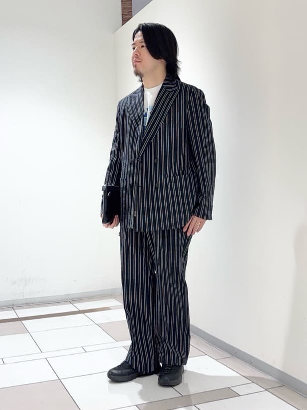 及川さんの「TAKEO KIKUCHI｜【BOWLER HAT LABEL】サッカーストライプ ダブルジャケット」を使ったコーディネート