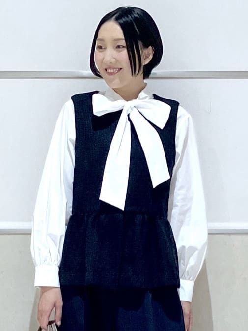 eriko さんの「Dessin｜【入卒/セレモニー】パール調ボタンベスト」を使ったコーディネート
