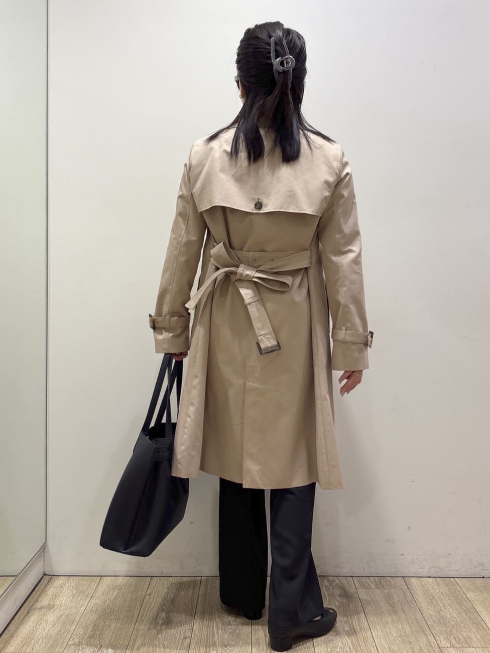 mameさんの「index｜撥水トレンチコート【洗濯機OK／花粉対応】《XS～3L》」を使ったコーディネート