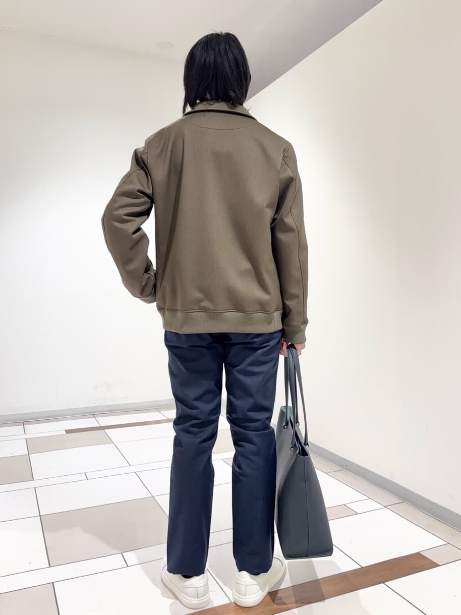 及川さんの「TAKEO KIKUCHI｜【JUST ONE LAYER】ダウンファブリック ジップアップ リブ ブルゾン」を使ったコーディネート