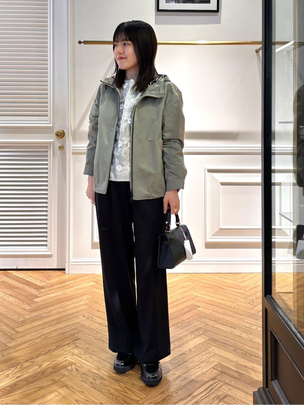 cocoさんの「DRESSTERIOR｜【接触冷感/ウォッシャブル】センタープレスジョーゼットパンツ」を使ったコーディネート