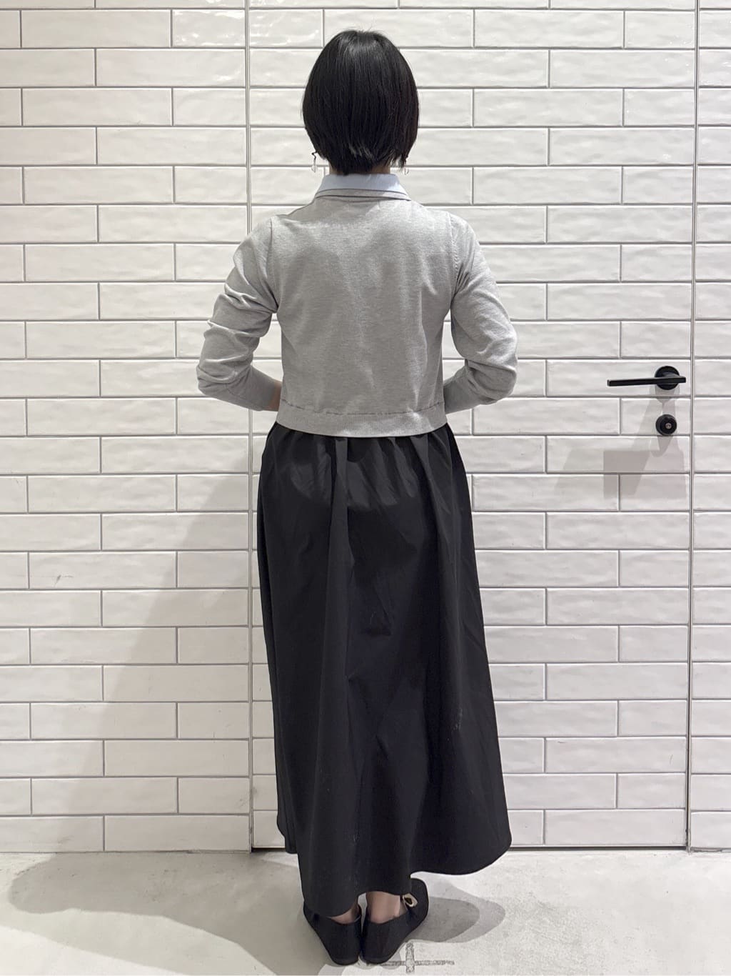 ayumiさんの「OPAQUE.CLIP｜ダブルポロ衿ニットドッキングワンピース【洗濯機OK】」を使ったコーディネート