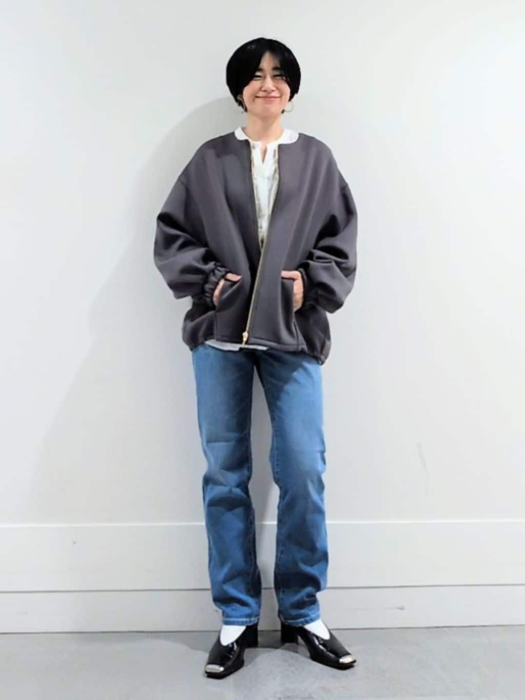 ミズタさんの「UNTITLED｜◆【春アウター/ゆったり】ダンボールジップブルゾン」を使ったコーディネート