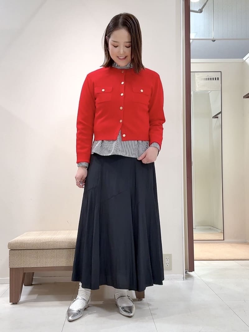 YUIさんの「UNTITLED｜◆【コットン100/洗える】シャーリングフリルネックブラウス」を使ったコーディネート