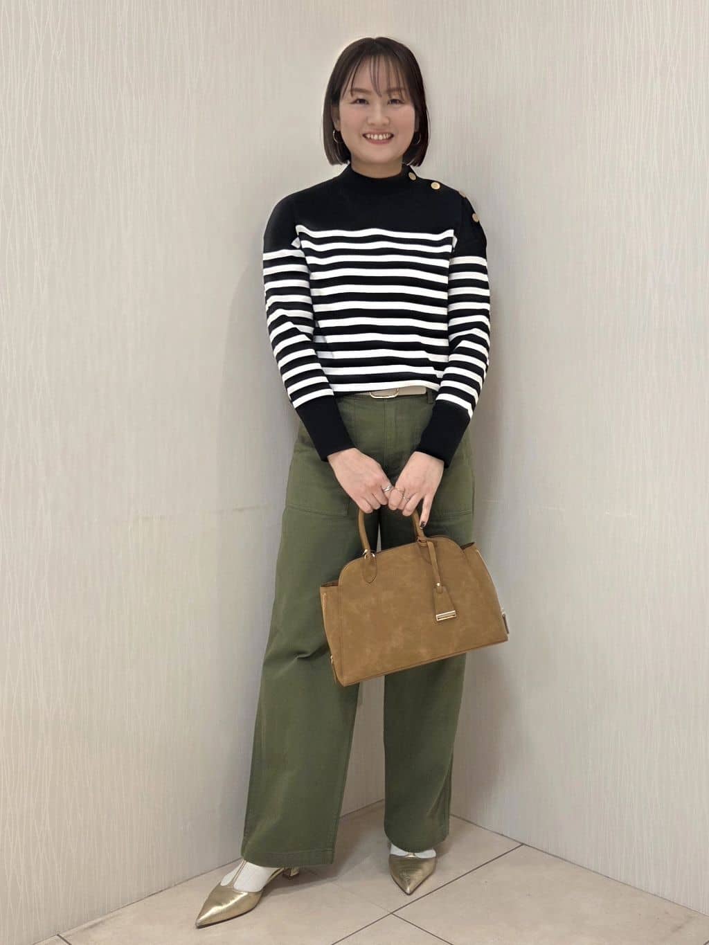 naokoさんの「UNTITLED｜【定番人気/はっ水/洗える】タスランショートトレンチコート」を使ったコーディネート