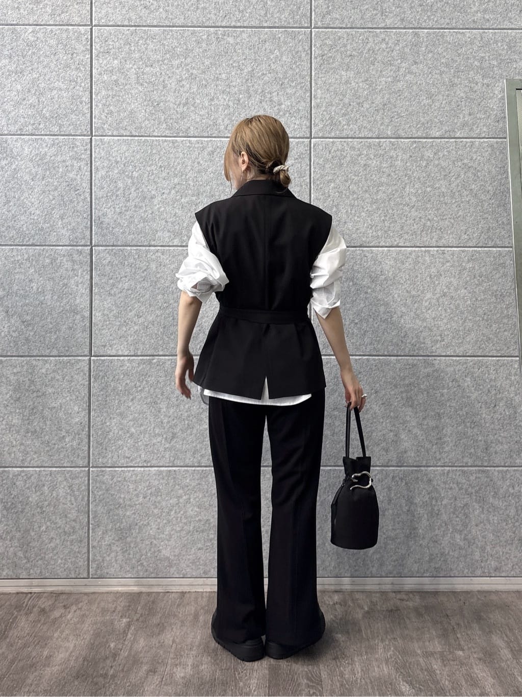 kotakiさんの「INDIVI｜Comfy SET UP｜ベルテッドジレ【セットアップ対応／通勤／カセット服／接触冷感／UVカット】」を使ったコーディネート
