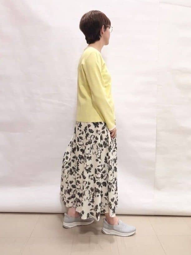 なっちゃんさんの「SHOO･LA･RUE｜【洗濯機可/S-LL/アンサンブル可】すっきりと好印象 配色クルーネックニット」を使ったコーディネート