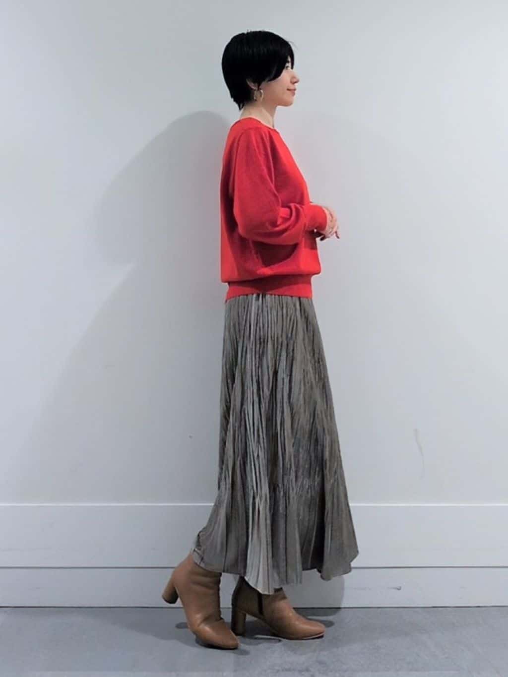 ミズタさんの「UNTITLED｜【アンサンブル可/洗える】シルクウールカシミヤ ドルマンスリーブニット」を使ったコーディネート
