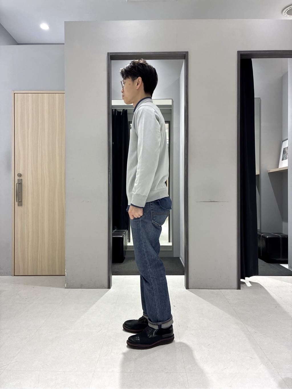 わいずみさんの「TAKEO KIKUCHI｜【360&deg;ストレッチ／軽量】None Of Stress ライト ジャケット（セットアップ対応）」を使ったコーディネート