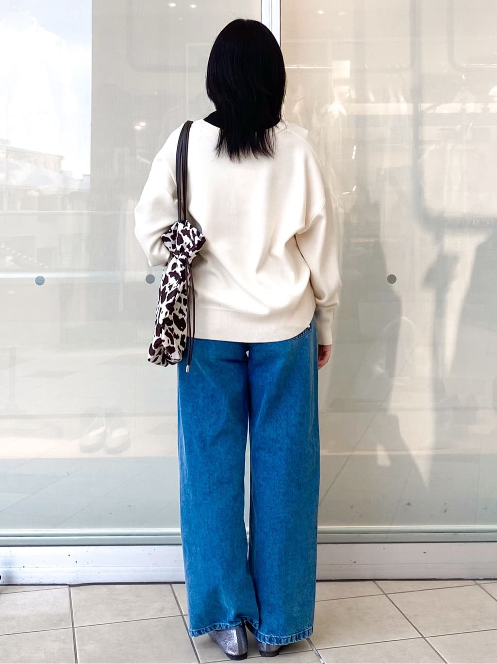 Jeanさんの「OPAQUE.CLIP｜キーネックデザインニット【洗濯機OK】」を使ったコーディネート
