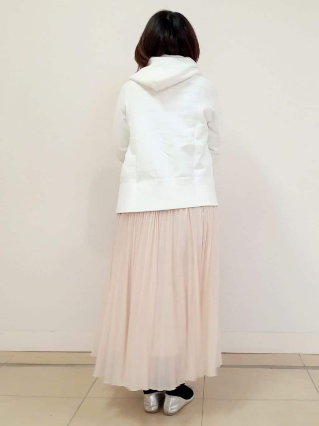 emiさんの「DRESSTERIOR｜【ウォッシャブル/撥水素材】Aラインショートトレンチジャケット」を使ったコーディネート