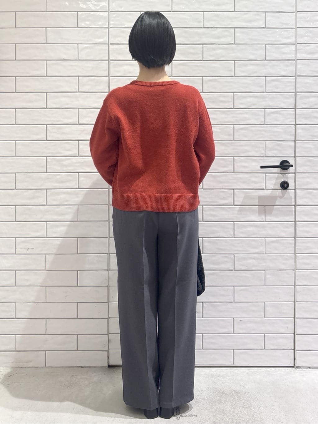 ayumiさんの「OPAQUE.CLIP｜金ボタンラメニットカーディガン【洗濯機OK】」を使ったコーディネート