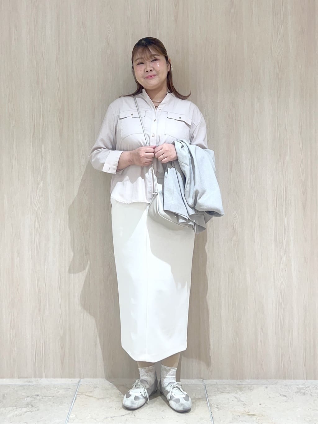 ARISAさんの「grove｜リネンライクカラーレスジャケット」を使ったコーディネート