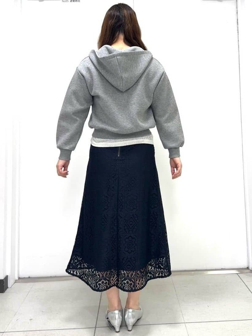 miさんの「Reflect｜ダブルジップドロップショルダーパーカー」を使ったコーディネート