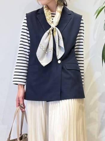 misakiさんの「SHOO･LA･RUE｜【セットアップ可/S-LL/洗濯機可】サッと羽織ってこなれ見え ダブルブレストジレ」を使ったコーディネート