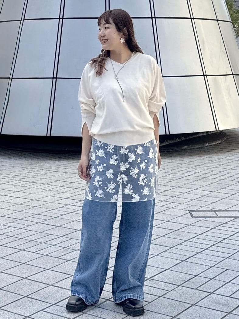 chikoさんの「OPAQUE.CLIP｜リラクシードルマンスリーブニット【洗濯機OK／抗ピル】」を使ったコーディネート