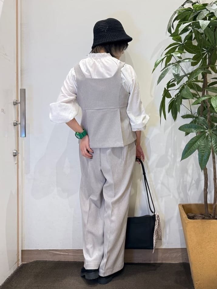 misakiさんの「SHOO･LA･RUE｜【2点セット/S-LL】着回し力も抜群 着るだけで決まる大人上品セットアップ」を使ったコーディネート