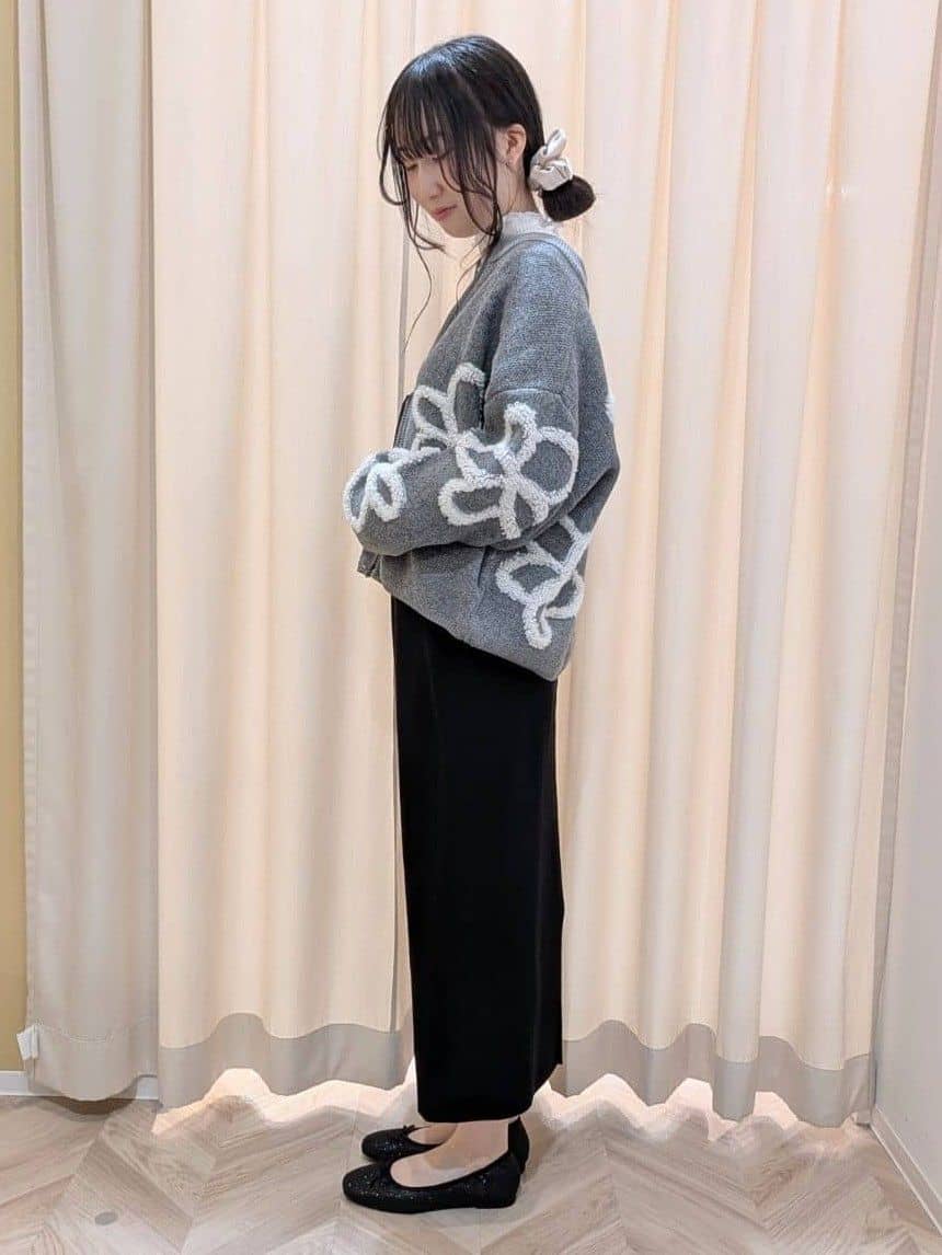 hinaさんの「SHOO･LA･RUE｜【選べる4柄】ダブルZIPで着こなし色々 柄カーディガン」を使ったコーディネート