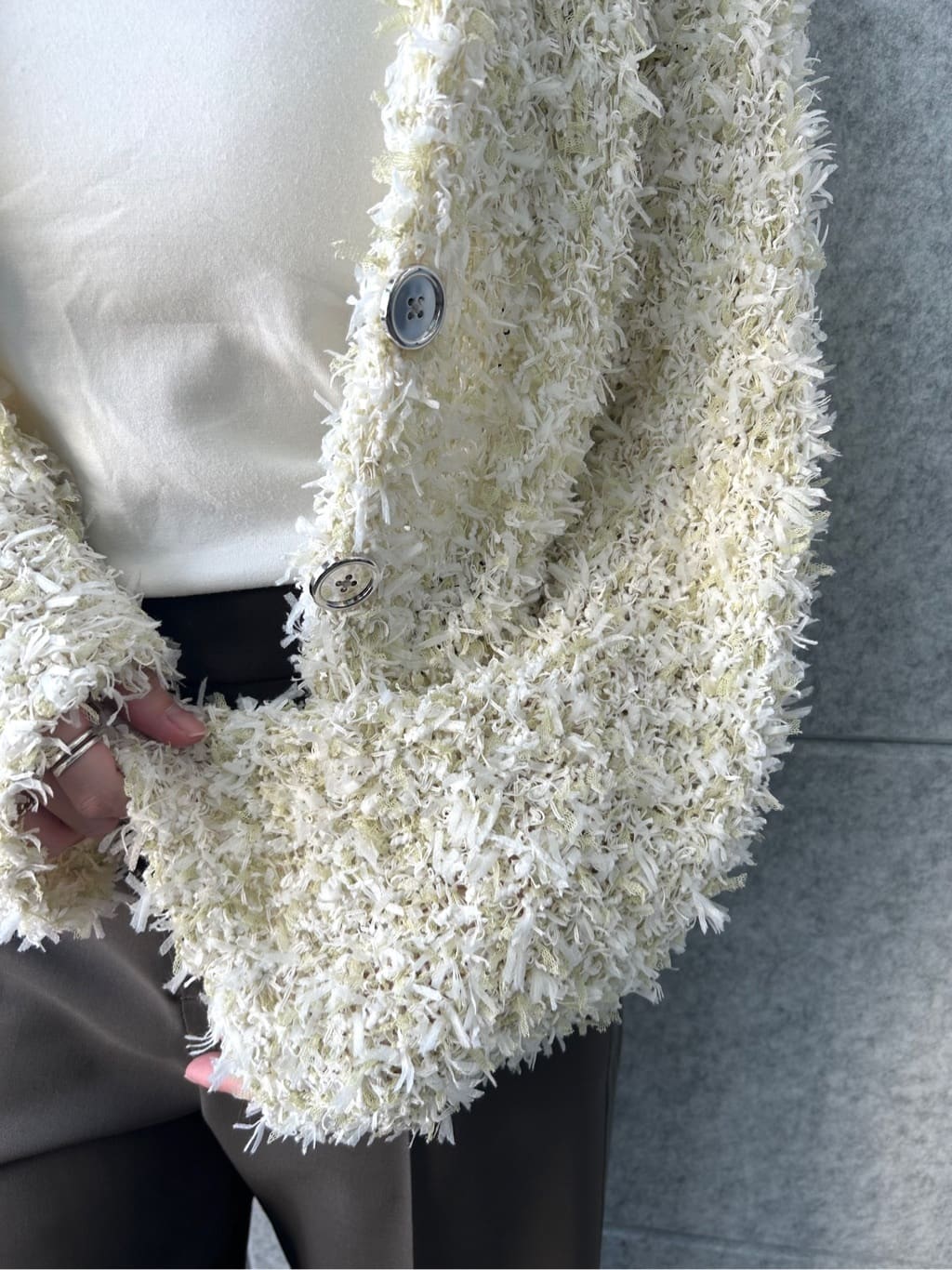 honoka Aさんの「CODE A｜fancy yarn cardigan」を使ったコーディネート