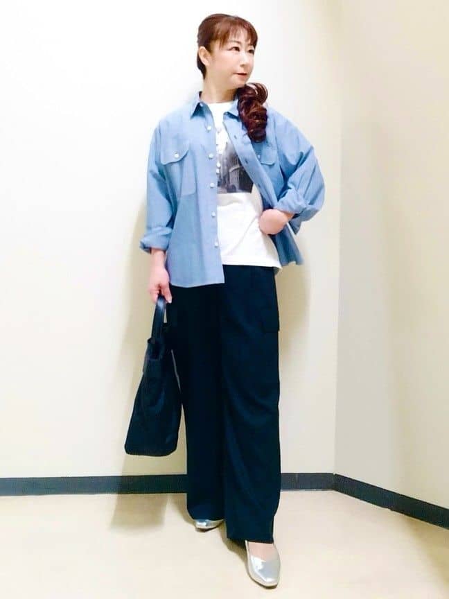 花さんの「Reflect｜ストレートワイドカーゴパンツ」を使ったコーディネート