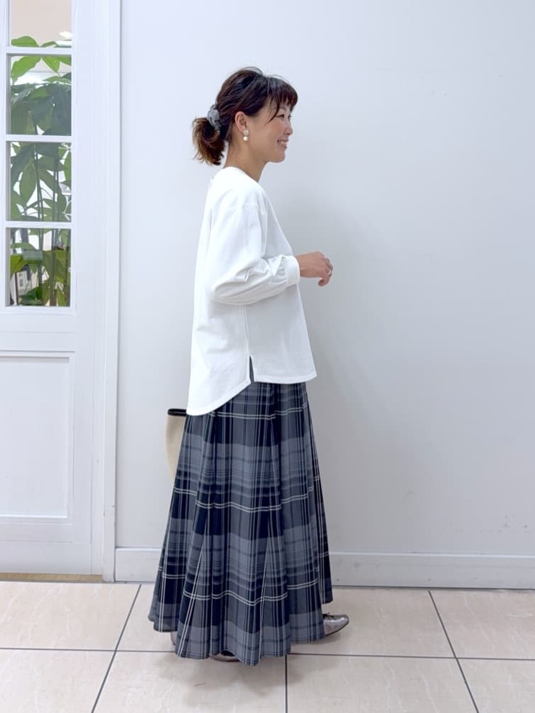 Osawaさんの「Dessin｜【360度可愛い・洗える】バックヘンリーカットソー」を使ったコーディネート