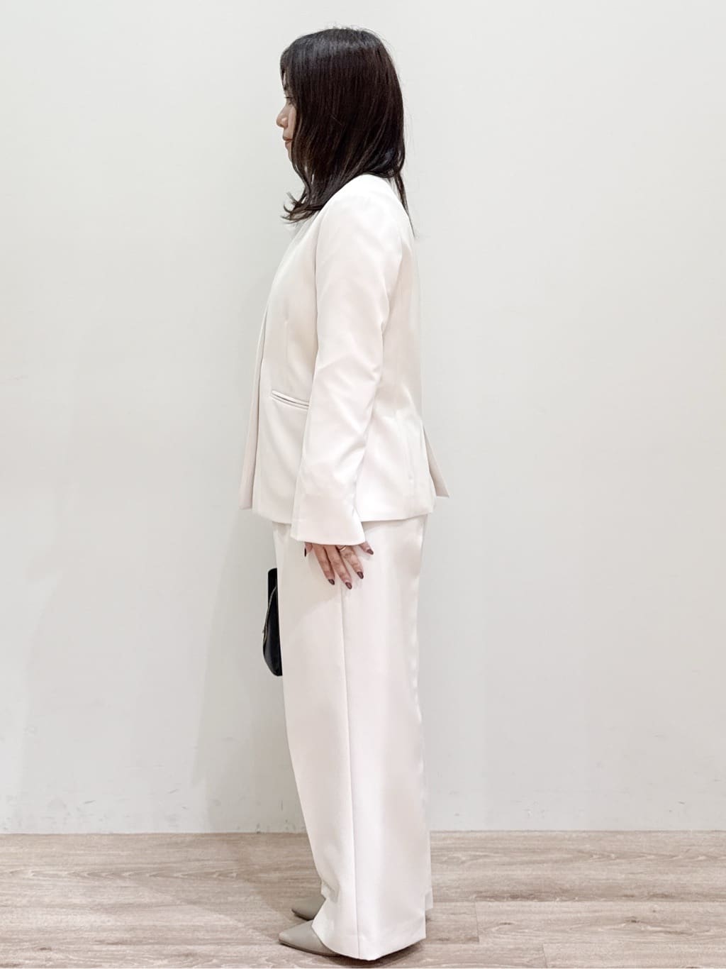 しまじろさんの「OPAQUE.CLIP｜《通勤／セットアップ対応》 Vネックジャケット／ダブルクロス【洗濯機OK】」を使ったコーディネート