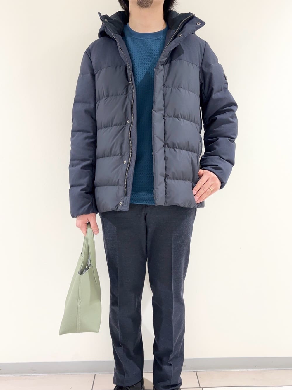 及川さんの「TAKEO KIKUCHI｜カラーコンビ ダウンブルゾン」を使ったコーディネート