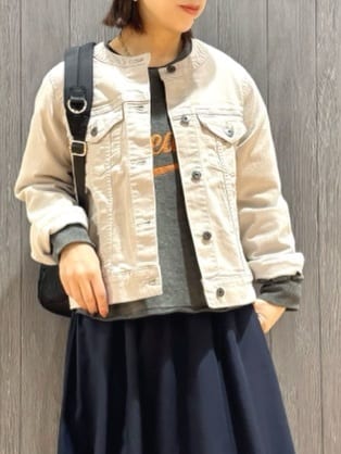 meiさんの「SHOO･LA･RUE｜【洗濯機可/S-LL】コーデの主役になる ロゴアソート 裏毛スウェット」を使ったコーディネート