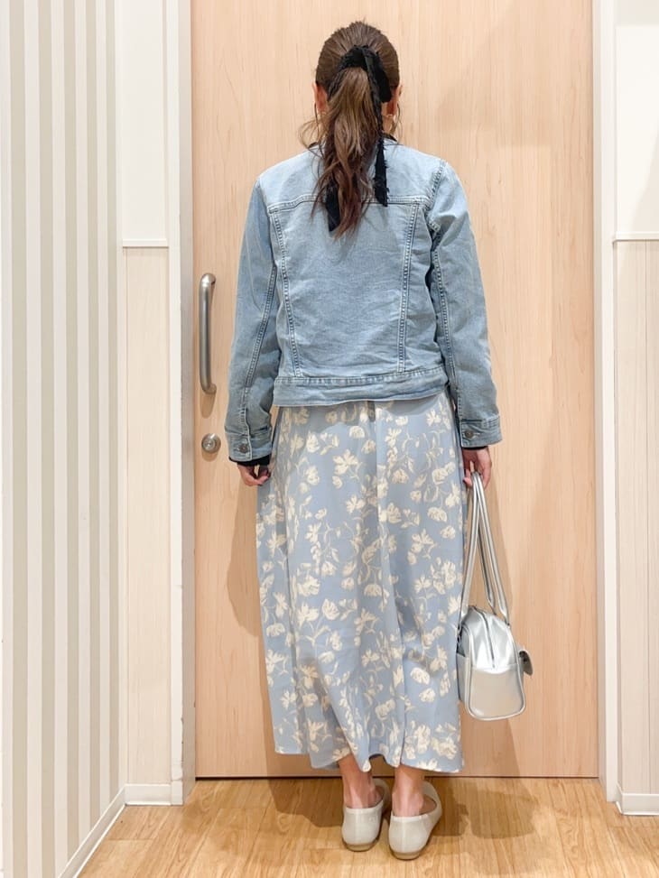 natsumiさんの「SHOO･LA･RUE｜【NEW/22.5㎝-24.5㎝】洗えてサラサラ ニットパンプス」を使ったコーディネート