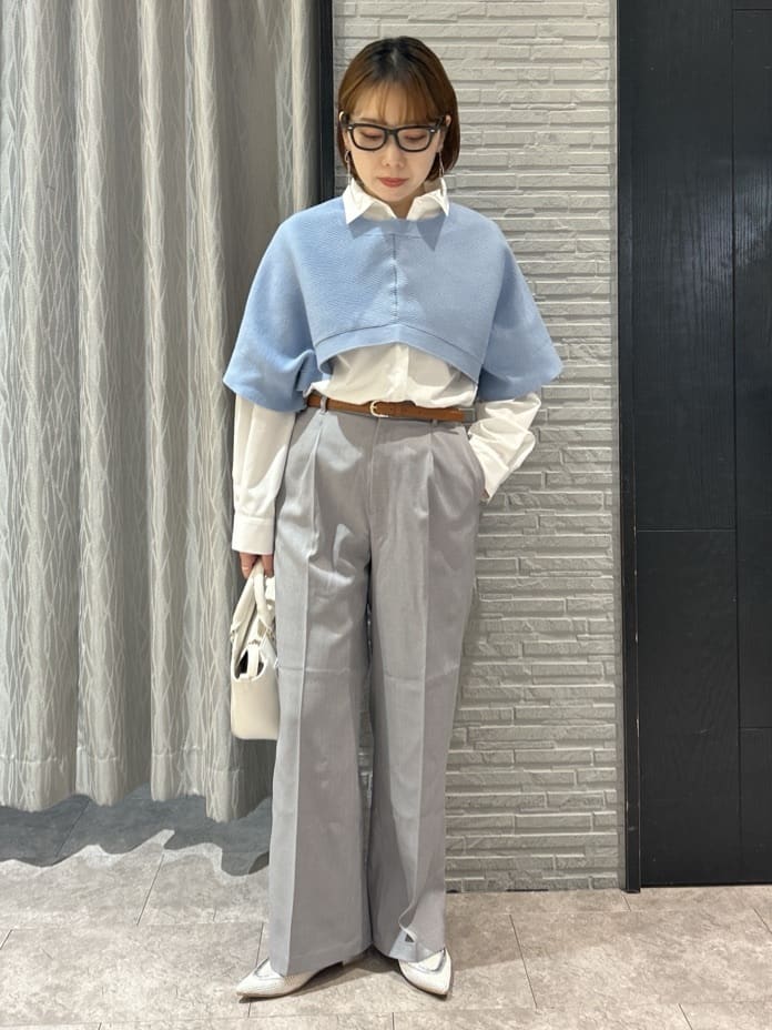 ga_riさんの「THE SHOP TK｜【2点セット】レイヤードスタイルでこなれ見え ニットベスト＆シャツ」を使ったコーディネート