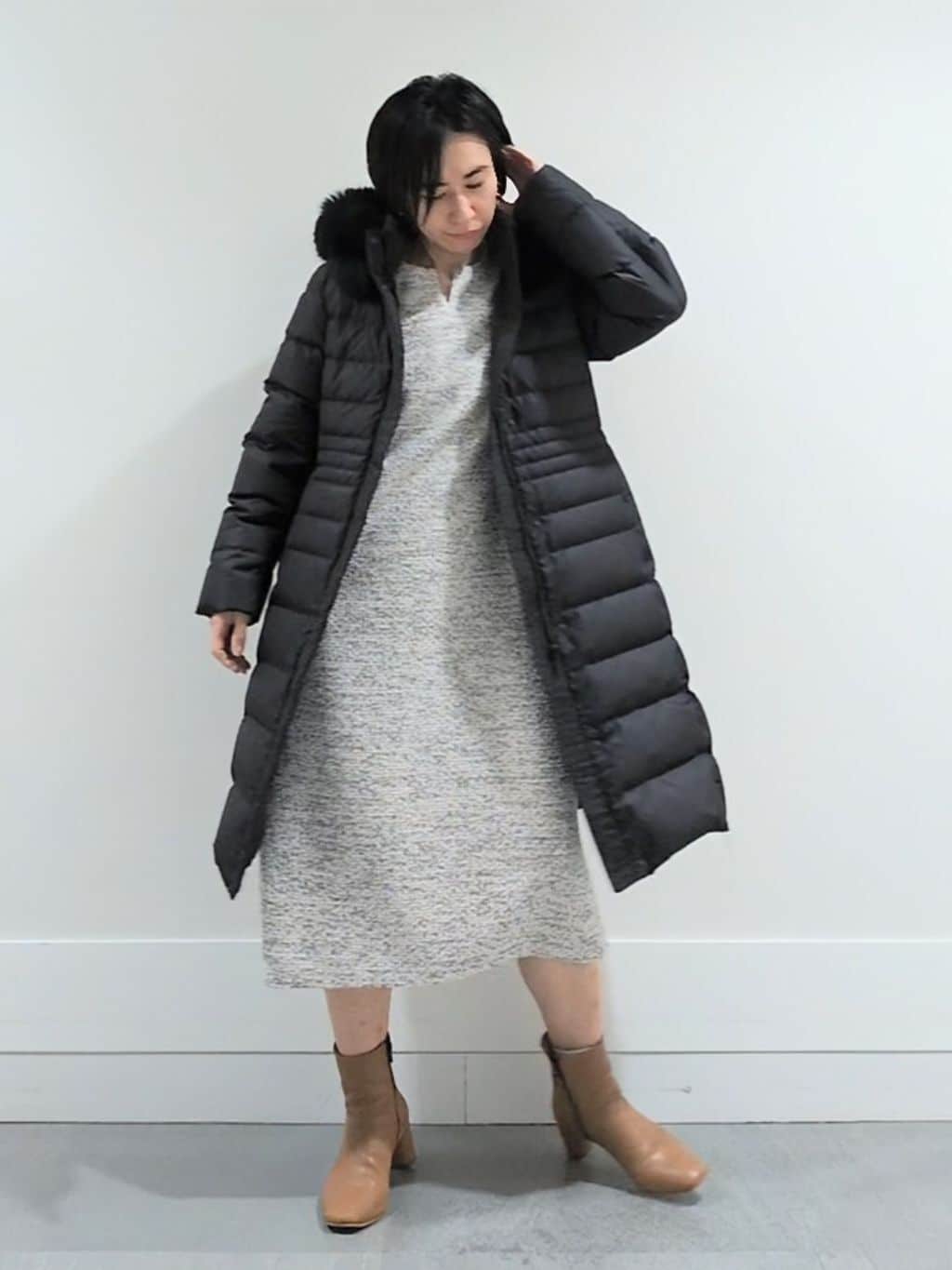 ミズタさんの「UNTITLED｜【はっ水機能/フード取り外し可/防寒】ロングダウンコート」を使ったコーディネート