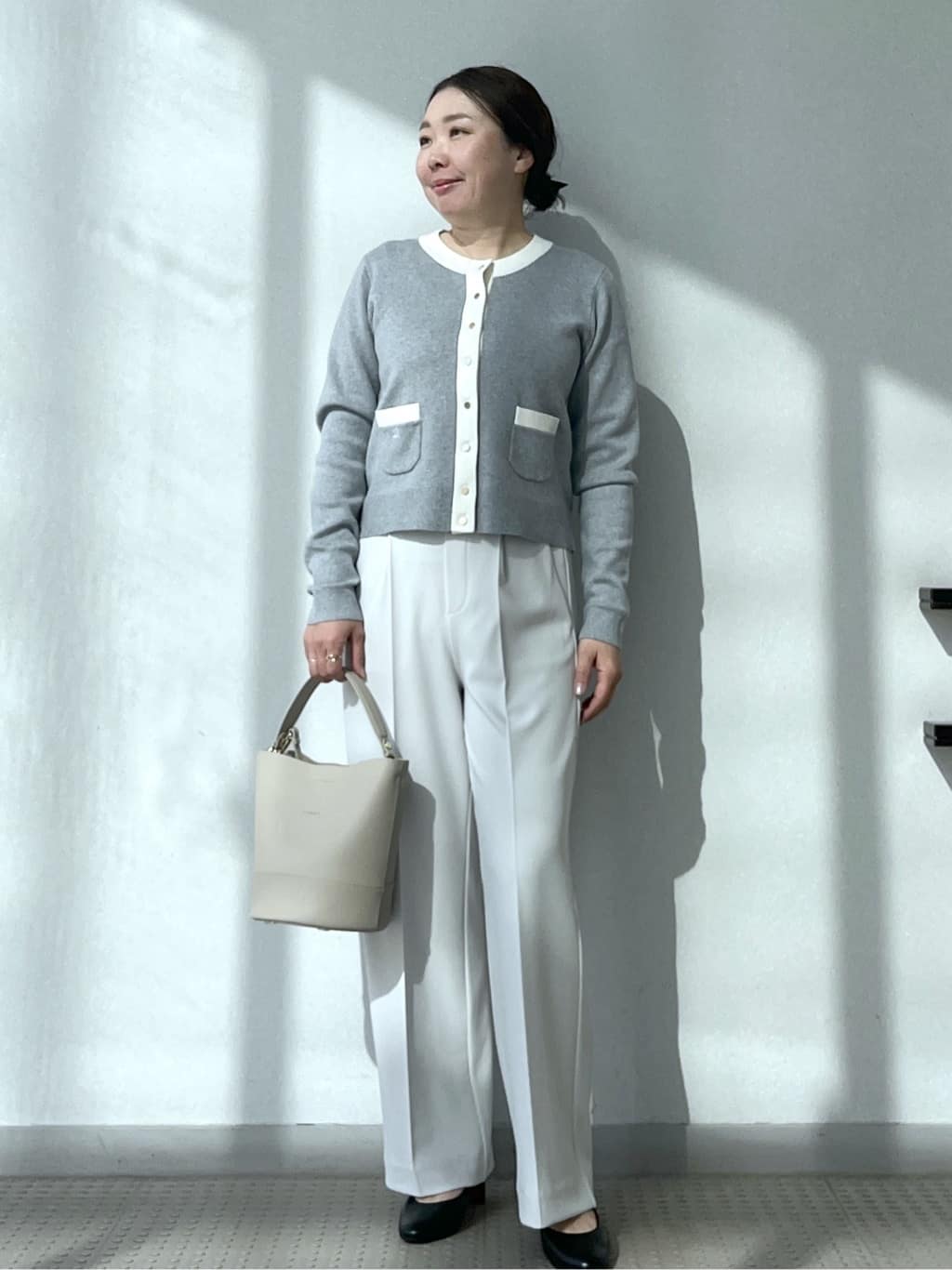 Soeさんの「DRESSTERIOR｜◆ウォッシャブル コットンカシミヤ コンビカーデ」を使ったコーディネート
