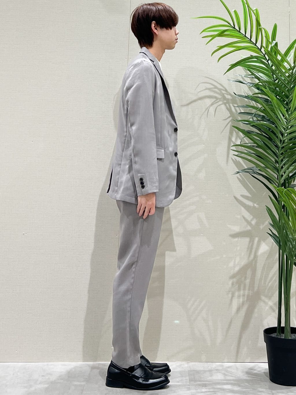 SHI-MAさんの「THE SHOP TK｜【LINO FINE】リネンライク テーラードジャケット 吸水速乾/イージーケア/UVカット/洗濯機」を使ったコーディネート