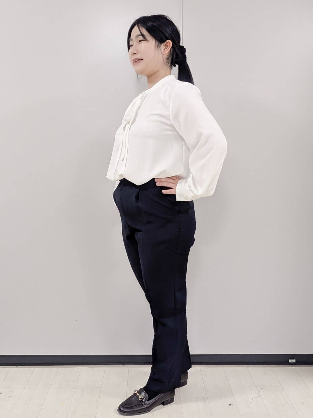 Nonさんの「index｜フェイクパールピンボウタイブラウス【洗濯機OK／イージーアイロン／ストレッチ】《XS-LL》」を使ったコーディネート