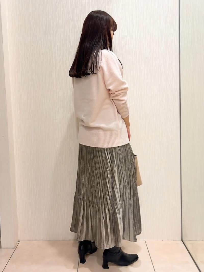 SAHOさんの「UNTITLED｜【重ね着もおすすめ/洗える】ウールカシミヤ クルーネックニット」を使ったコーディネート