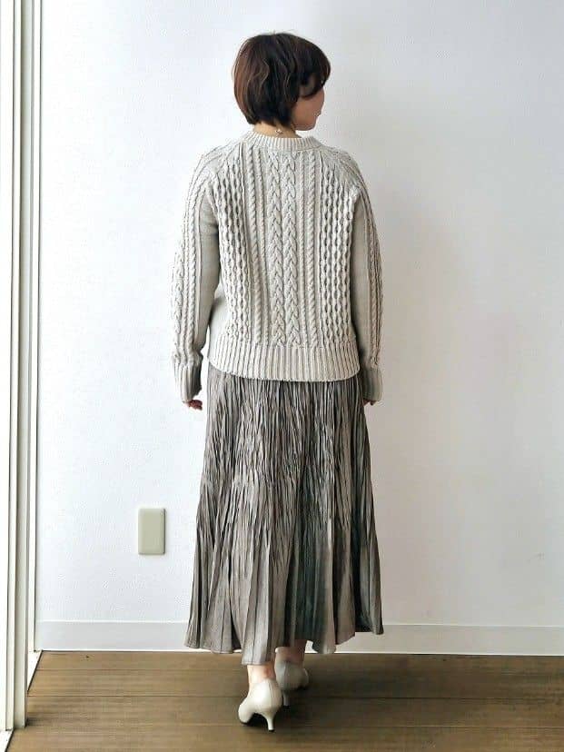 やじまさんの「UNTITLED｜【洗える】スポンディッシュ ケーブル柄ニット」を使ったコーディネート