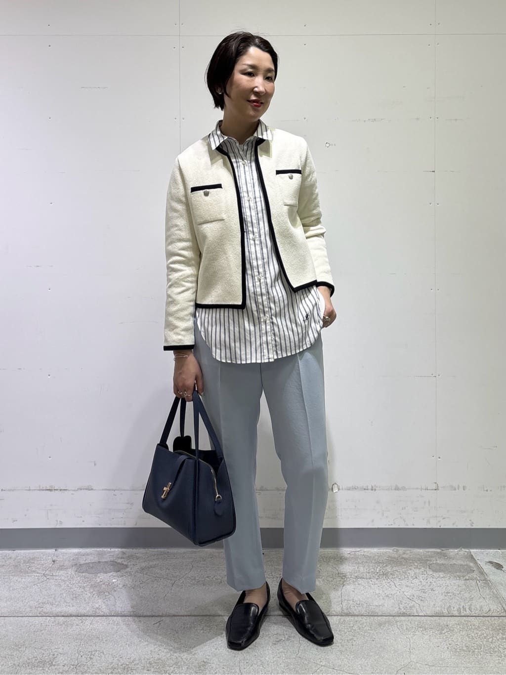 yuriさんの「INDIVI｜【洗える】きれいめラウンドテールロンT」を使ったコーディネート