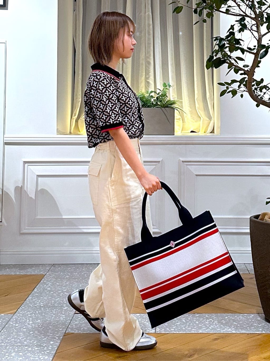 なべこさんの「DRESSTERIOR｜オーバーラップサークルニットシャツカーデ」を使ったコーディネート