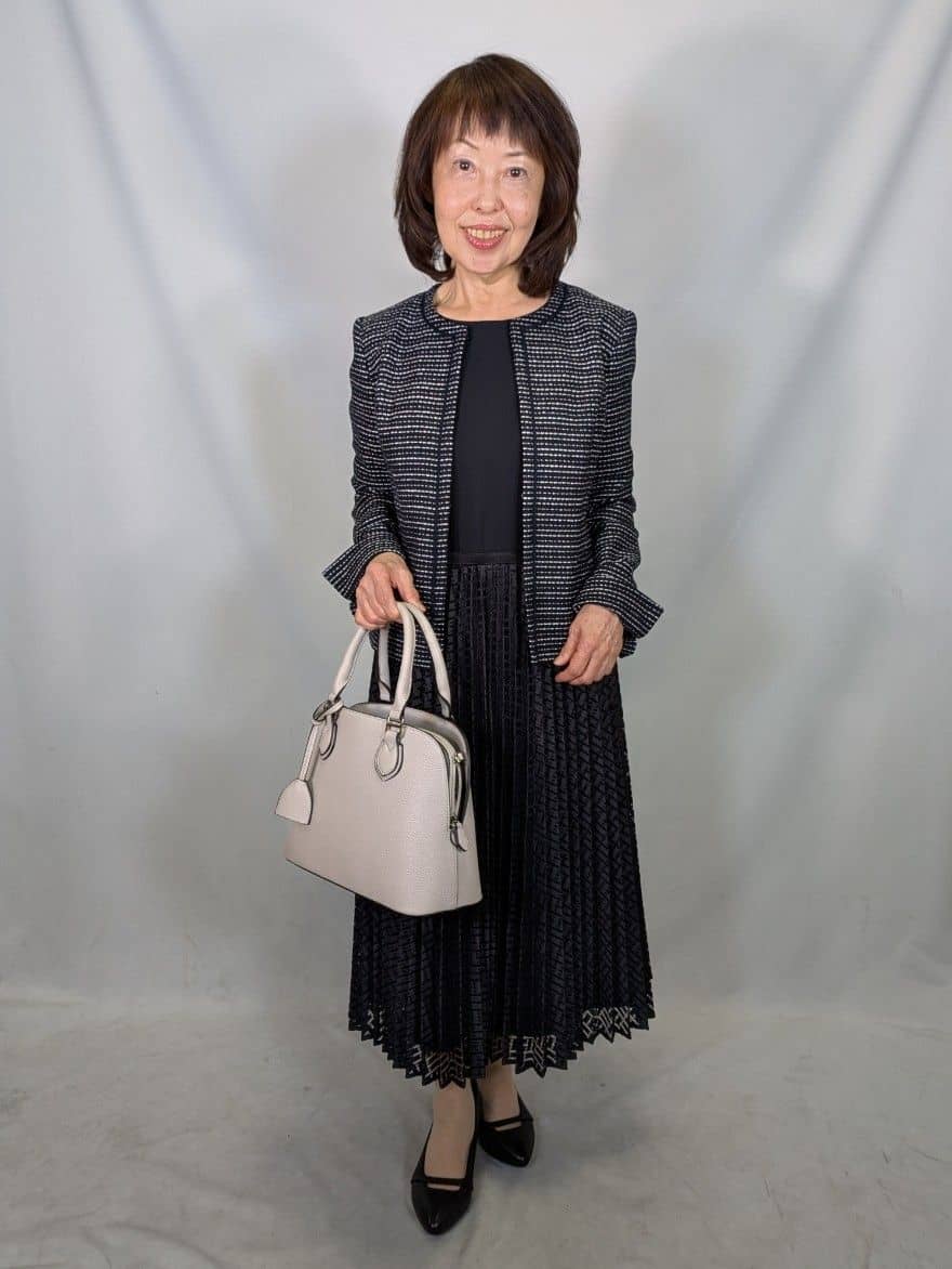 k.kazunoさんの「Reflect｜【SS-4Lサイズ】シフォン&times;幾何柄レースプリーツワンピース」を使ったコーディネート